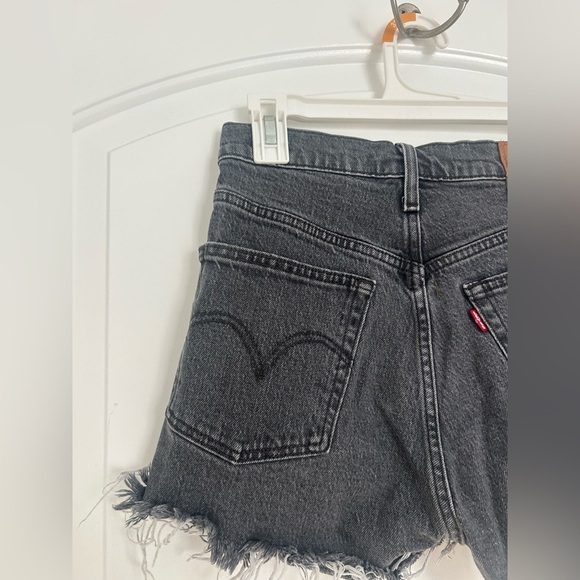 Levis 501 High Rise Black Distressed Shorts size 27 - Picture 6 of 12